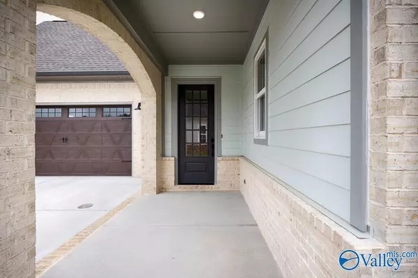 Huntsville, AL 35806,6422 Lenox Hill Way