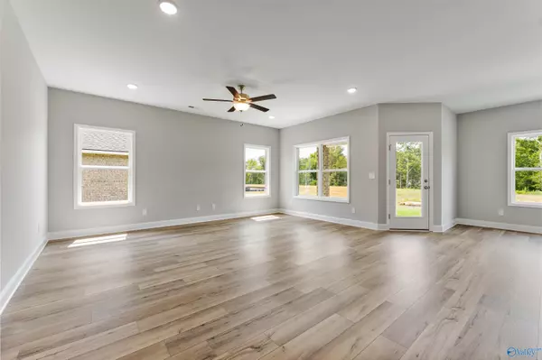 Huntsville, AL 35810,6223 Pisgah Drive NW