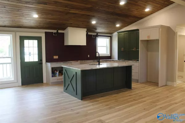 Crossville, AL 35962,747 W Harrelson Circle