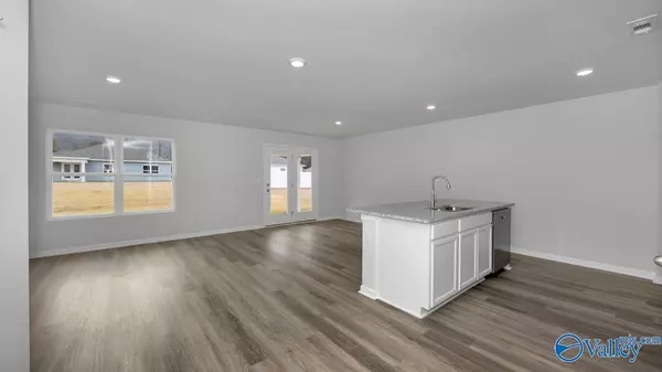 Owens Cross Roads, AL 35763,2274 Sequoyah Cove Drive SE