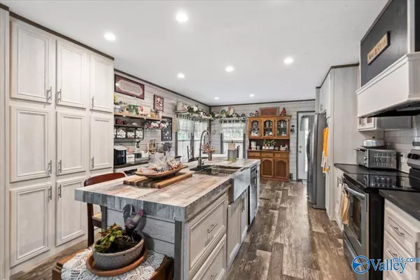 Vinemont, AL 35179,1370 County Road 1193