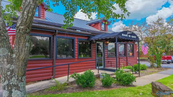 Moulton, AL 35650,15165 Court Street