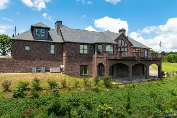 Springville, AL 35146,8378 Pine Mountain Road