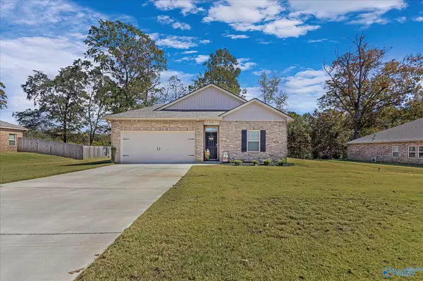 518 Wolf Trace,  Hartselle,  AL 35640