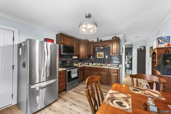 Arley, AL 35541,123 County Road 3917