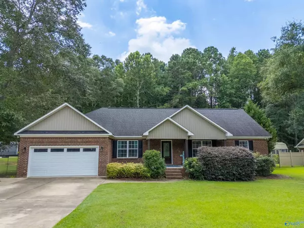 2310 Island Way, Southside, AL 35907