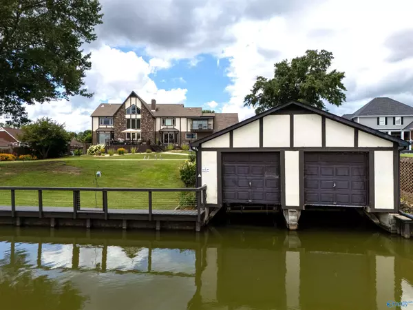 Gadsden, AL 35901,383 Meadow Wood Road