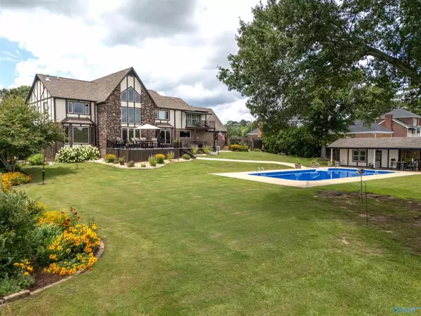 Gadsden, AL 35901,383 Meadow Wood Road