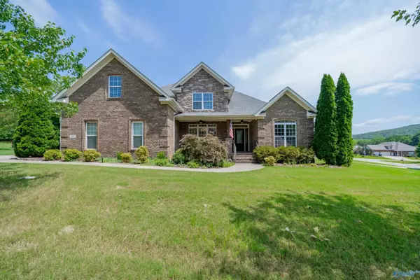 101 Sunrise Cove Circle, Huntsville, AL 35811