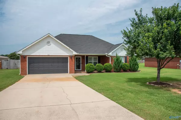 2950 North Bethel Road, Priceville, AL 35603