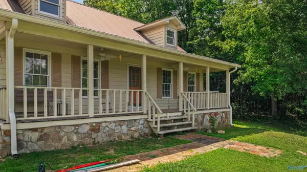 Fort Payne, AL 35967,1512 Skyline Avenue E