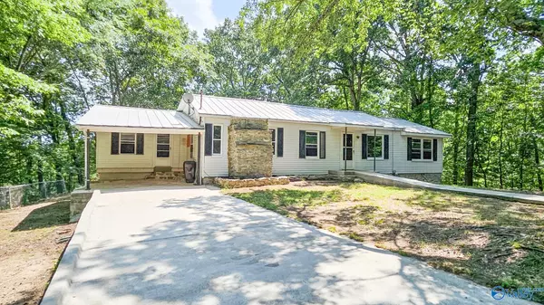 Athens, AL 35614,10690 Country Corner Road