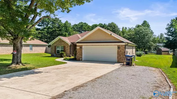 Toney, AL 35773,727 Morris Road