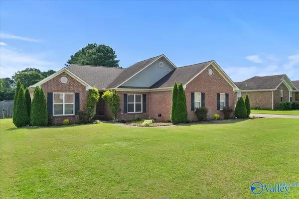 Owens Cross Roads, AL 35763,103 Chambray Drive