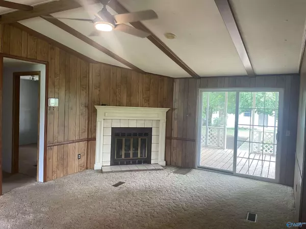 Gadsden, AL 35901,1810 Whites Chapel Road