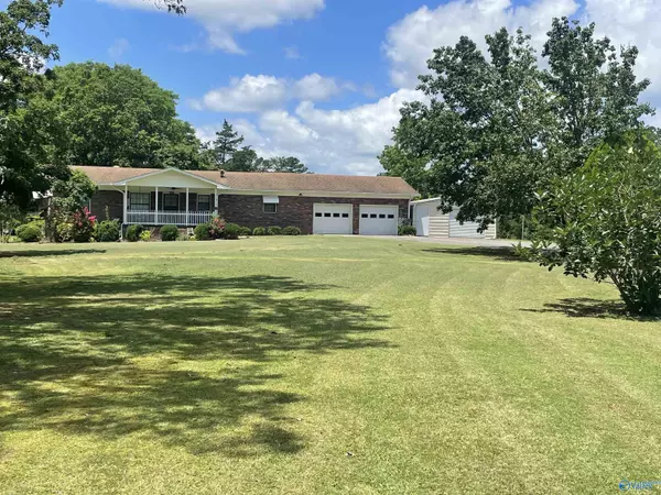 1810 Whites Chapel Road, Gadsden, AL 35901