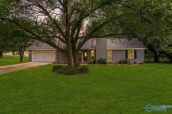 103 Moms Circle, Huntsville, AL 35811