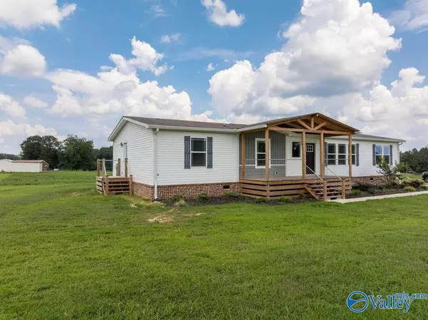 Ider, AL 35981,106 County Road 732