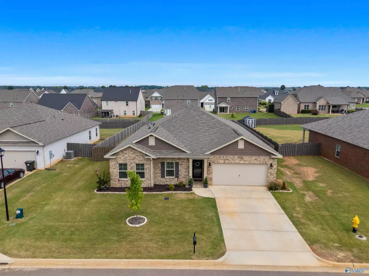 Athens, AL 35613,25032 Delilah Circle