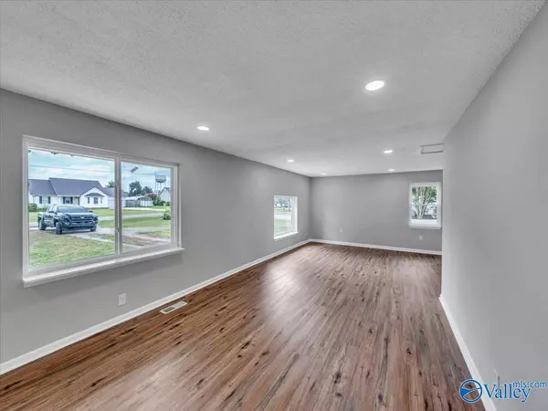 Ardmore, AL 35739,29364 Lakeview Drive