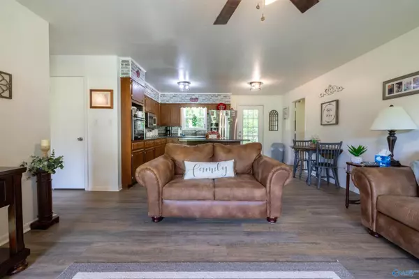 Hamilton, AL 35570,201 Savannah Lane