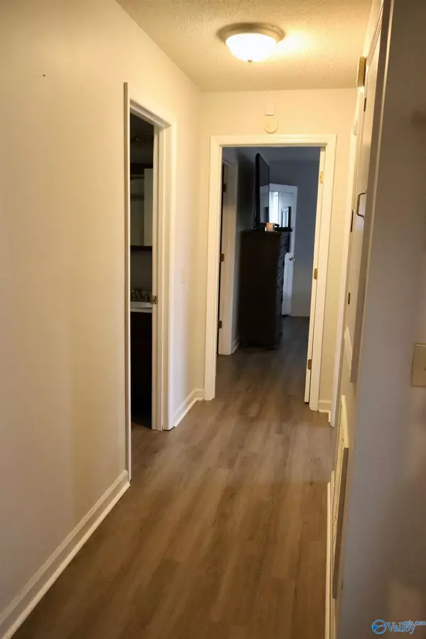 Russellville, AL 35653,903 SE Marion Street