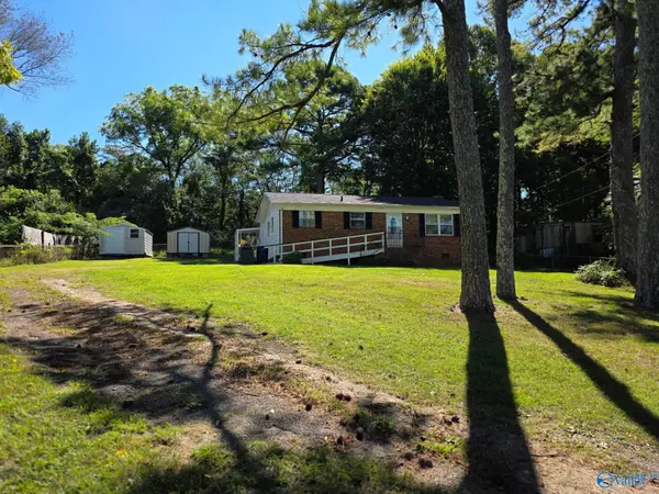 145 Harris Road NW, Huntsville, AL 35806