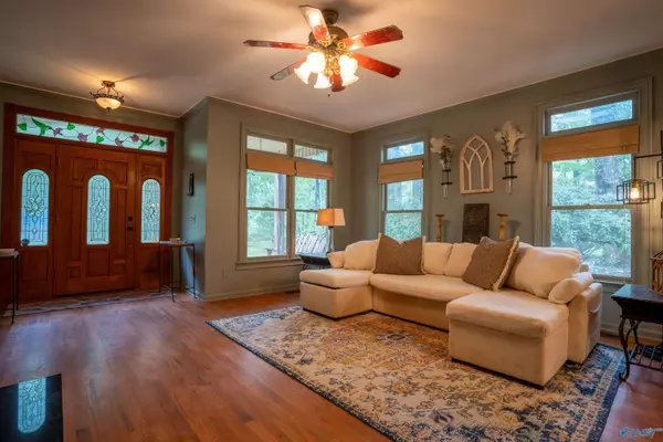 Mentone, AL 35984,20552 Scenic Hwy