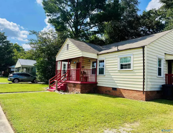 Gadsden, AL 35903,922 Windsor Street