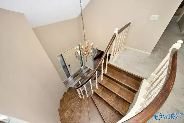 Huntsville, AL 35802,5714 Jones Valley Drive