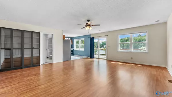 Leesburg, AL 35983,385 Frances Circle