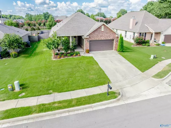 Madison, AL 35757,186 Summer Pointe Lane