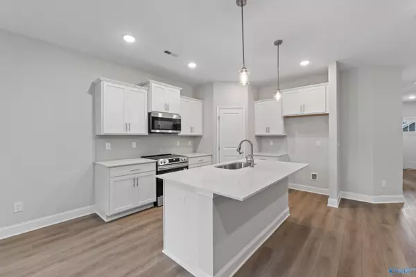 153 Rose Valley Drive, New Market, AL 35761