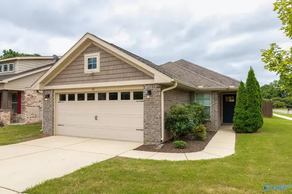711 Oak Cove Lane, Madison, AL 35757