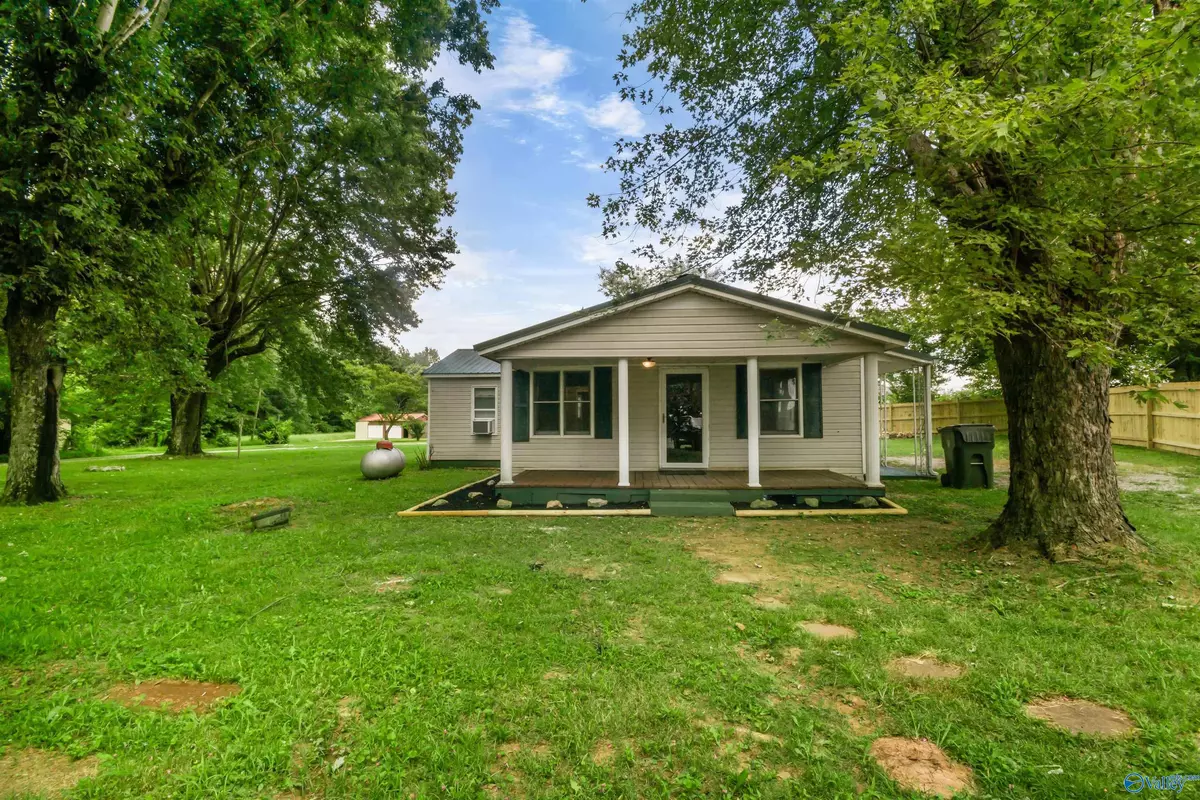 Toney, AL 35773,669 Morris Road