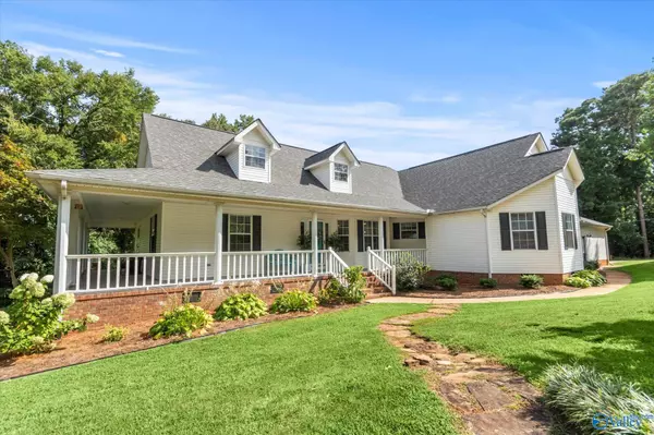 330 Ney A Ti Drive, Guntersville, AL 35976