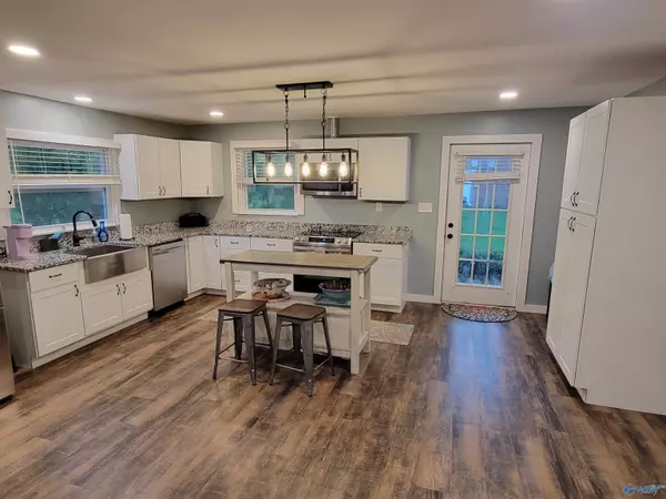 Huntsville, AL 35801,4728 SE Panorama Drive