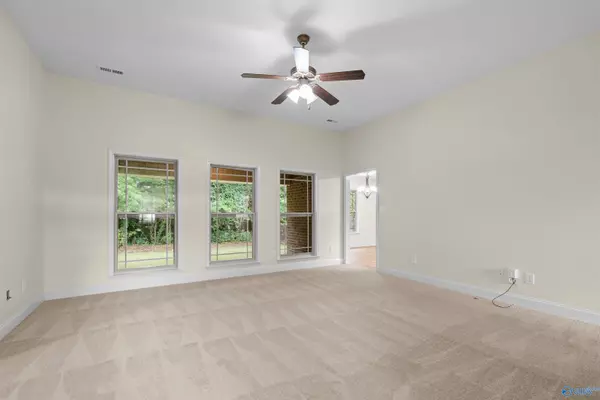 Owens Cross Roads, AL 35763,5029 Montauk Trail SE