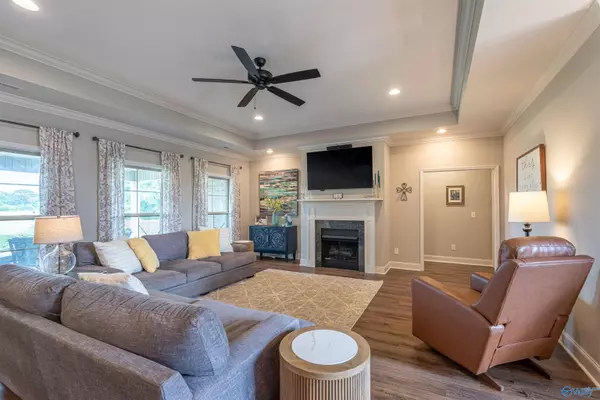 Florence, AL 35630,706 Saddleridge Way