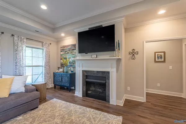 Florence, AL 35630,706 Saddleridge Way