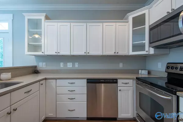 Huntsville, AL 35803,13042 South Village Square Road