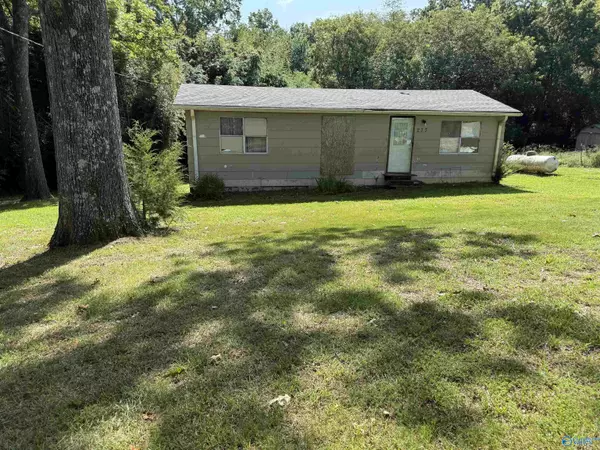 273 St Clair Road, New Market, AL 35761