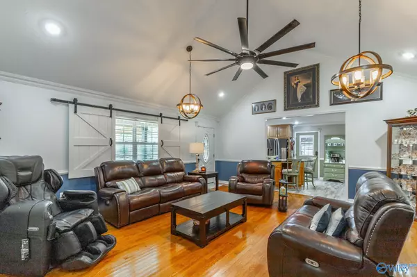 Fort Payne, AL 35968,7354 County Road 44