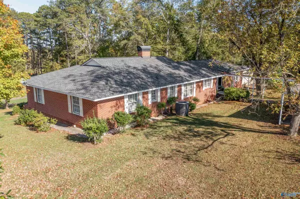 Centre, AL 35960,202 Iris Drive