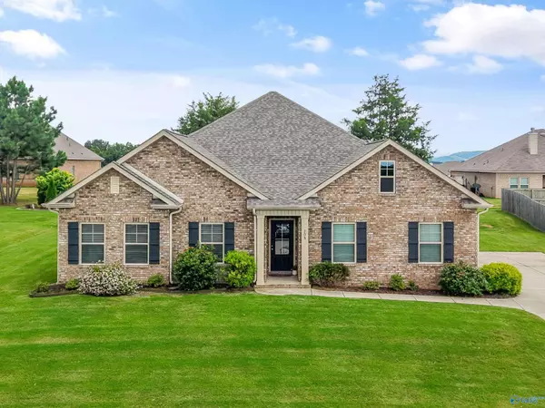 208 Dinner Tree Square, Huntsville, AL 35811