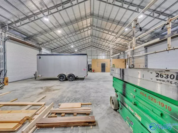 Henagar, AL 35978,7008 Alabama Highway 40