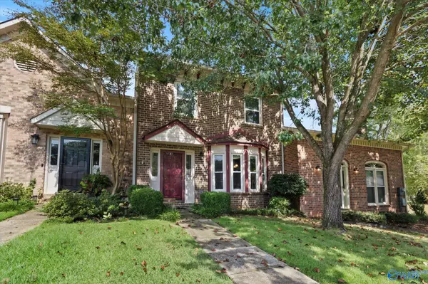 255 West Lake Circle,  Madison,  AL 35758