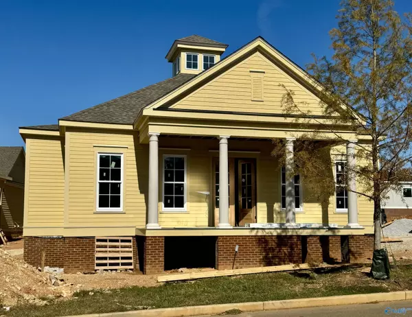 Huntsville, AL 35806,10 Angell Street NW