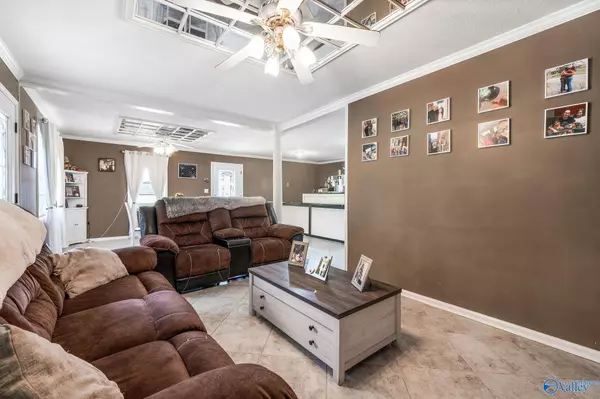 Boaz, AL 35957,1246 Whitesville Road