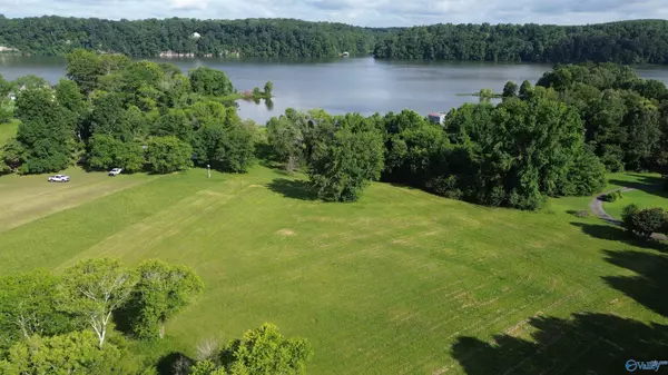 Athens, AL 35611,8 Adah Avenue